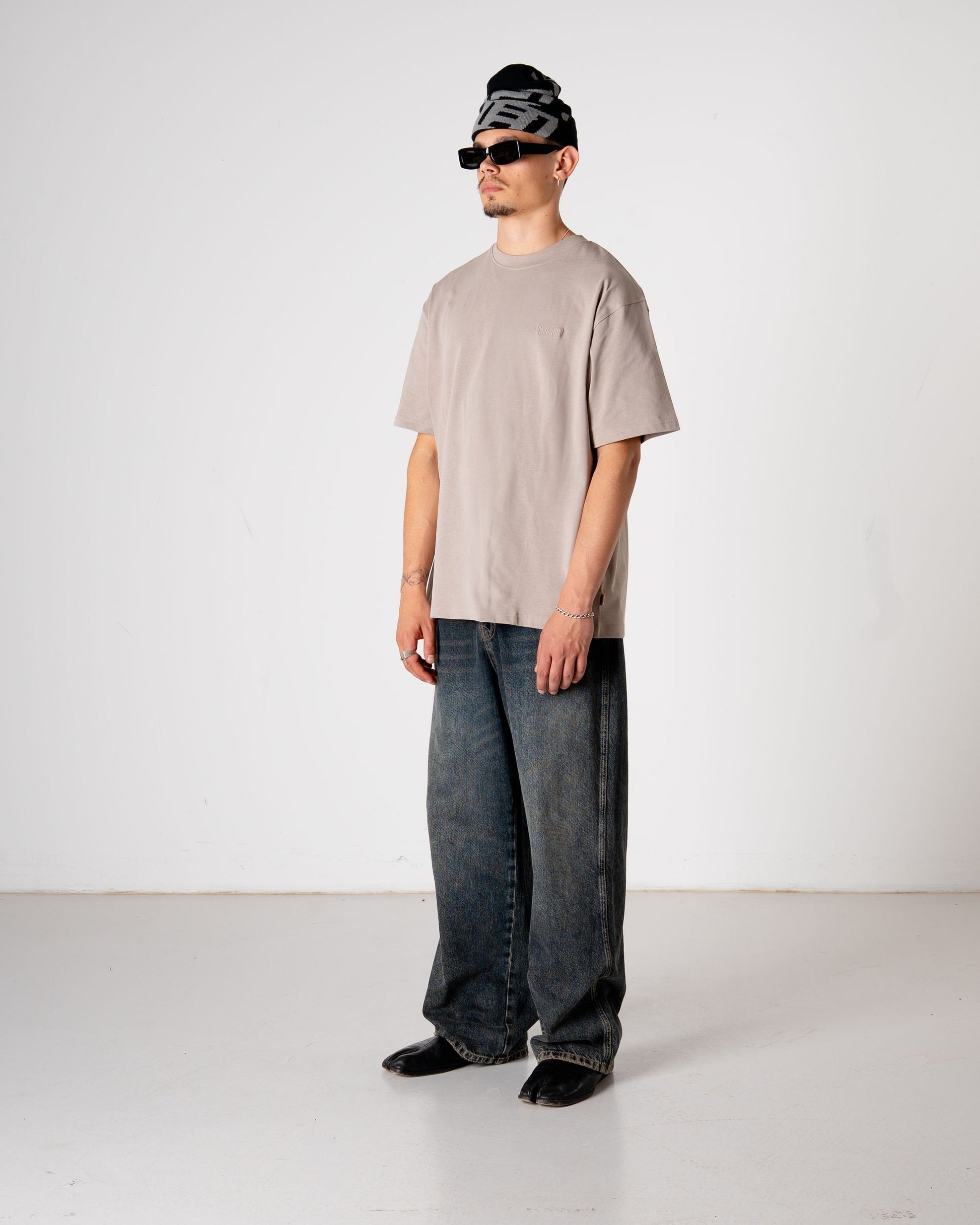Baine Base Tee - Stone