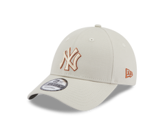 9Forty Team Outline - New York Yankees Stone/Purple Nitro