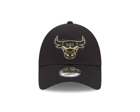 9Forty Metallic Badge - Chicago Bulls Black/Metallic Gold