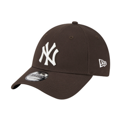 9Forty League Essential - New York Yankees Brown/White