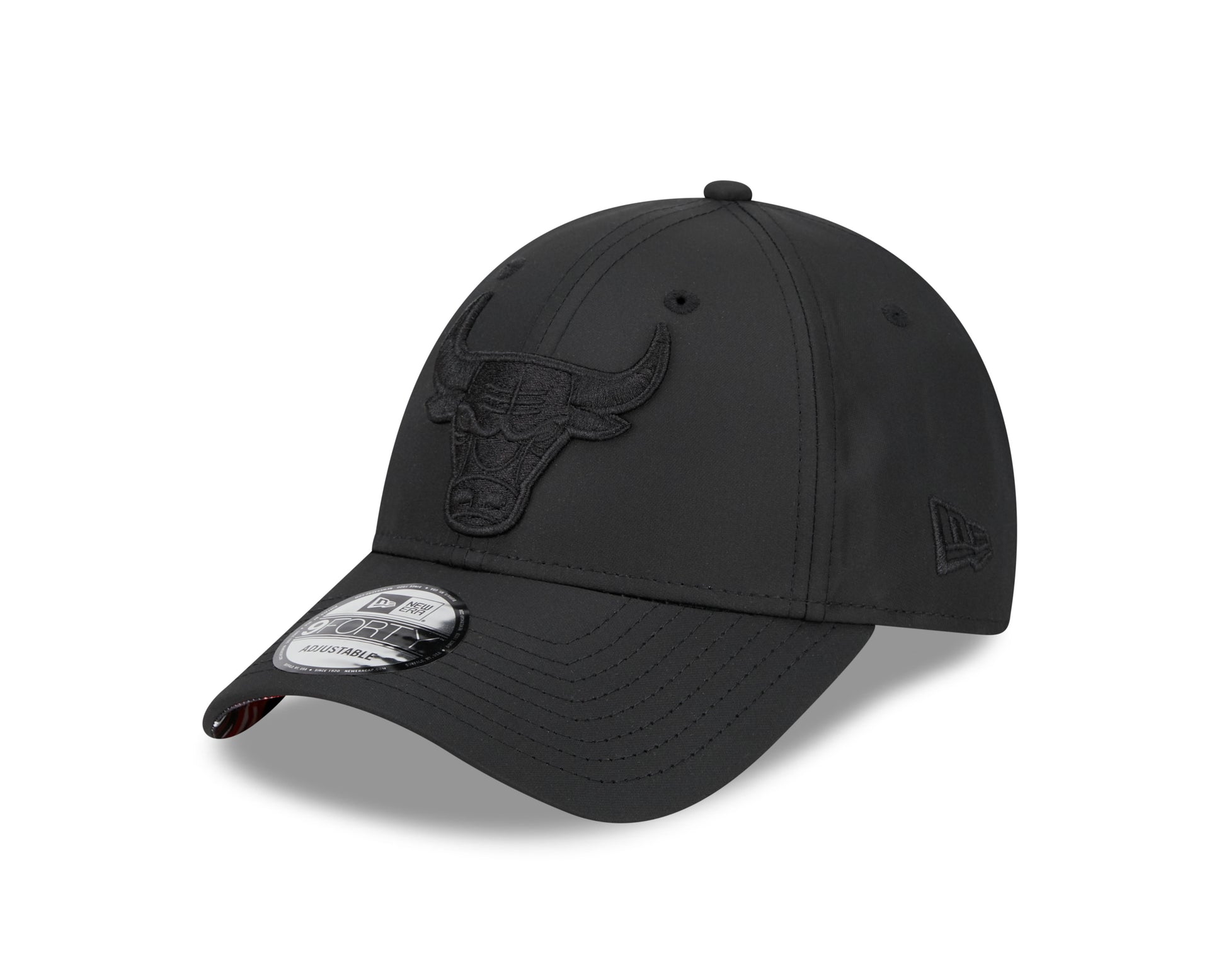 9Forty Game Play - Chicago Bulls Black/Scarlet