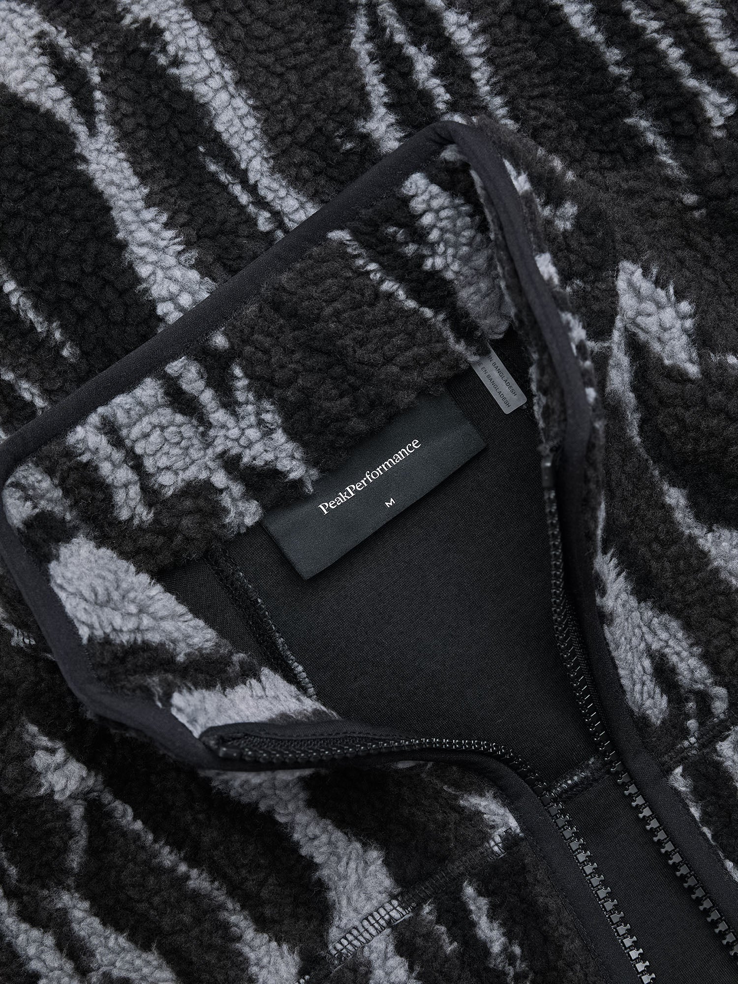 Graphic Pile Jacket - Winter Shard
