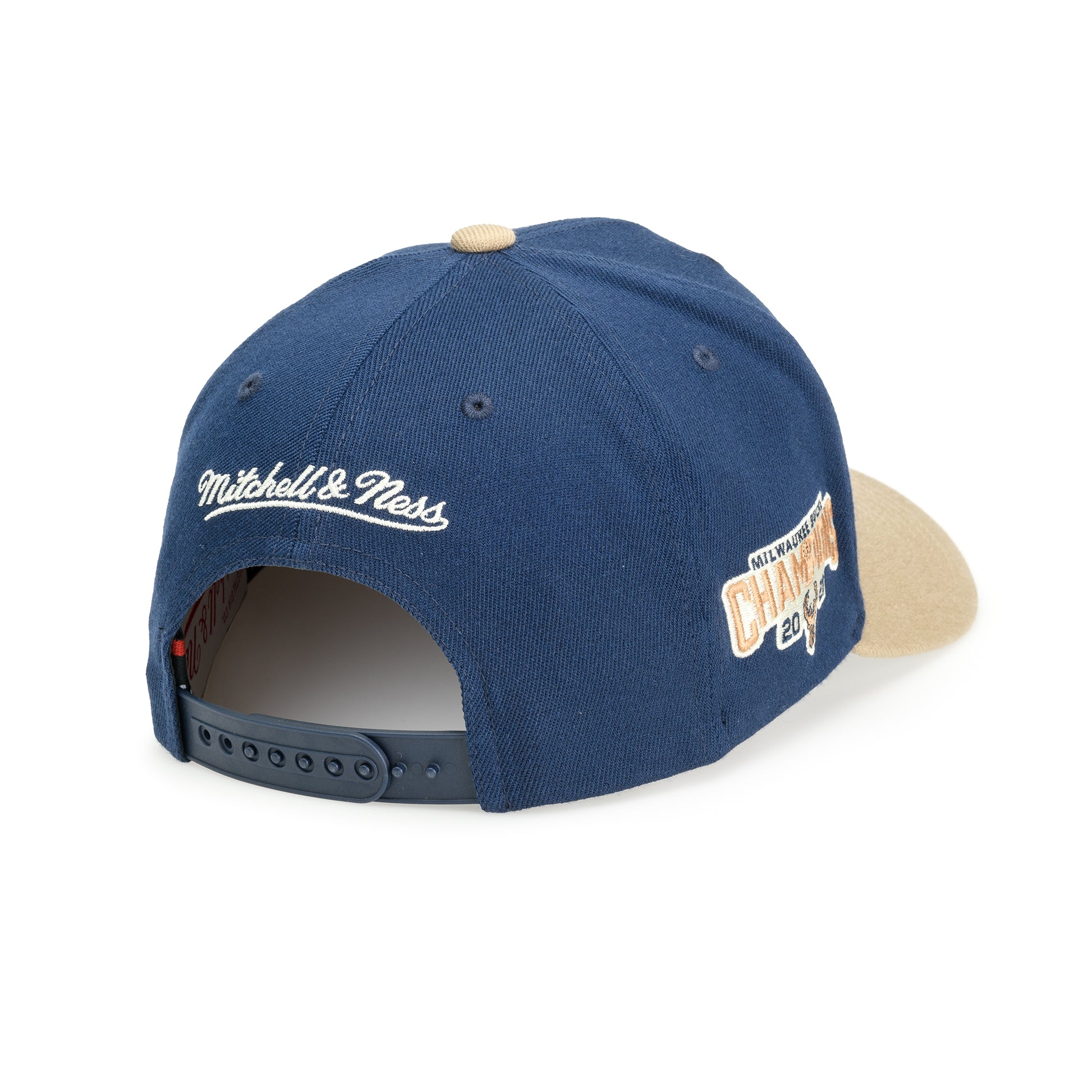 Sand Storm Classic Red Milwaukee Bucks - Navy/Sand