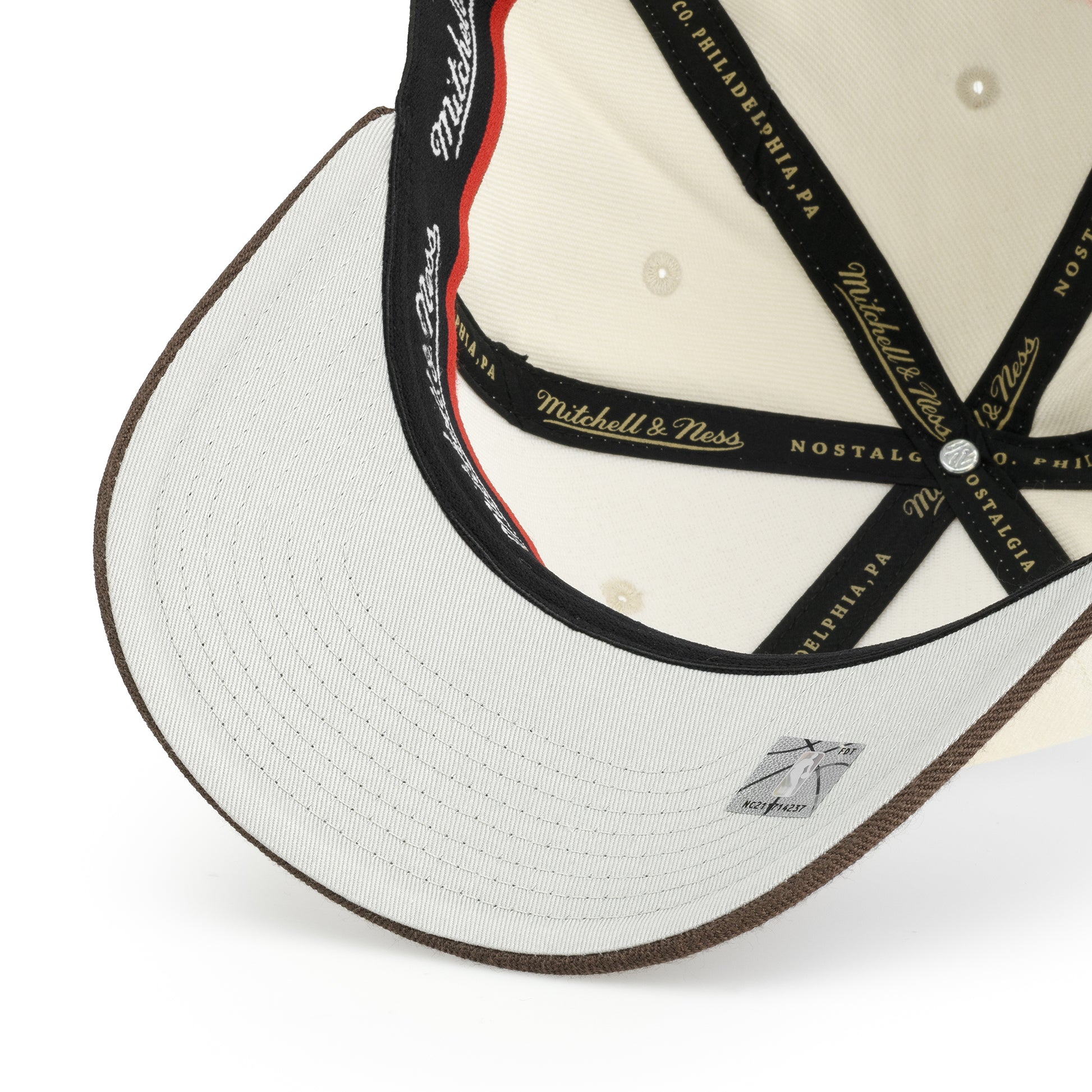 Blush Sand Classic Red Cleveland Cavaliers - Cream/Brown