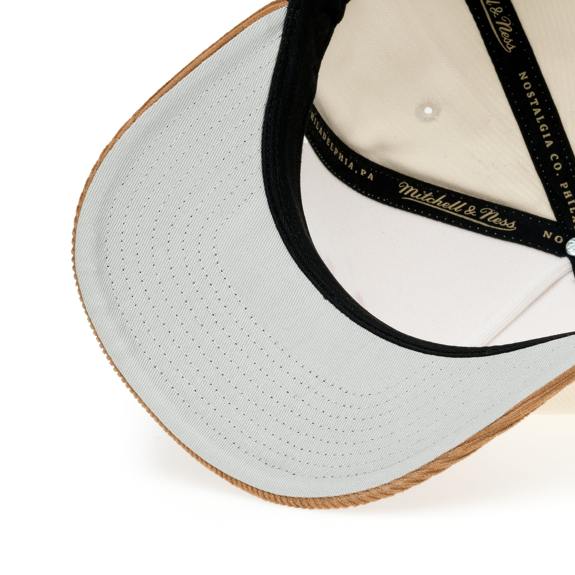Swish Pro Crown Chicago Bulls - Sand/Brown