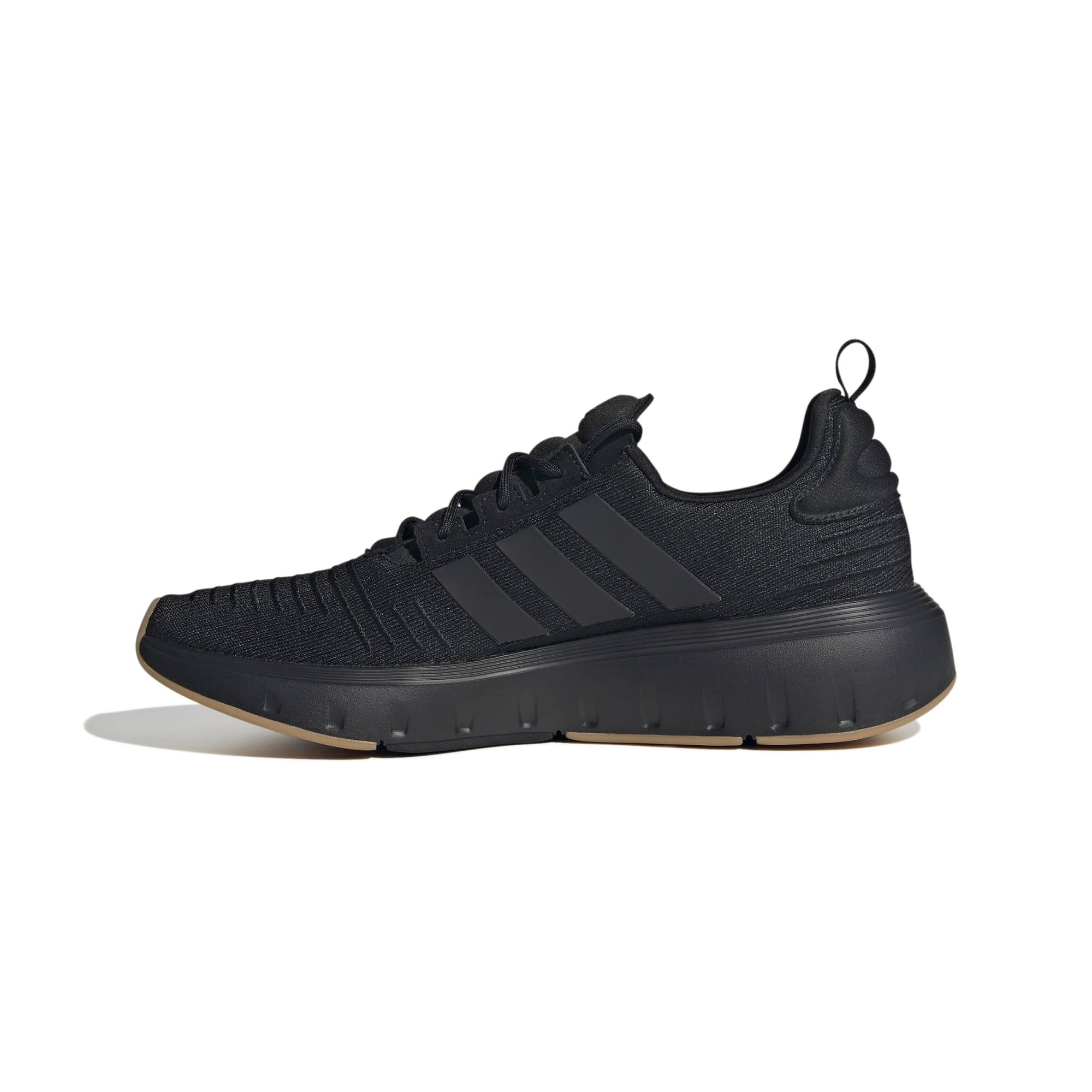 Swift Run 23 - Core Black/Core Black/Gum3