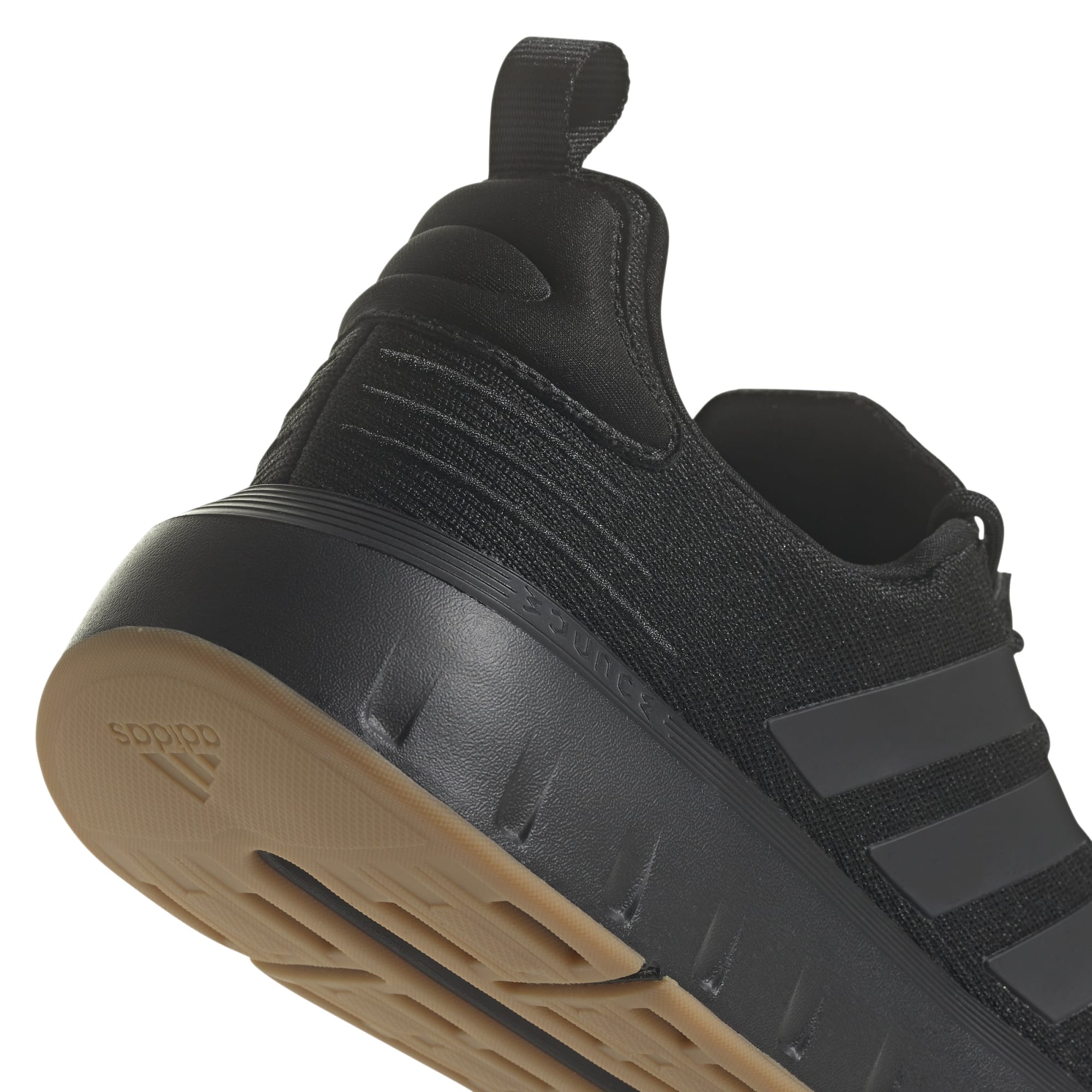 Swift Run 23 - Core Black/Core Black/Gum3