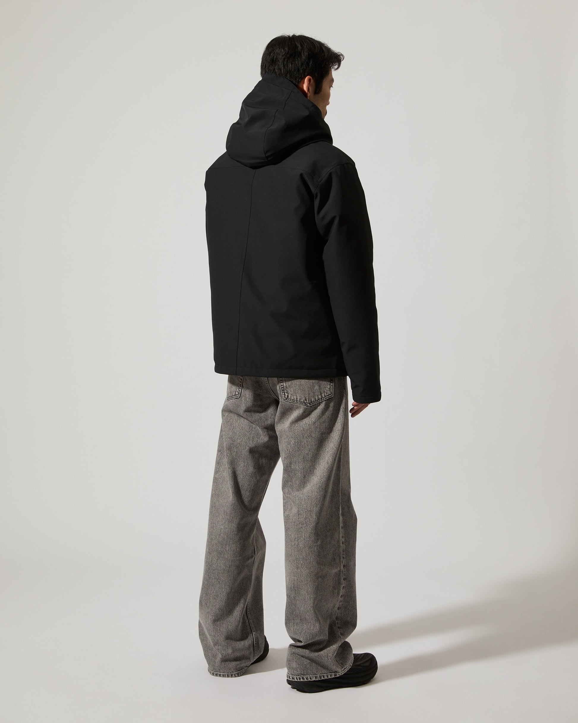 Louie - Black