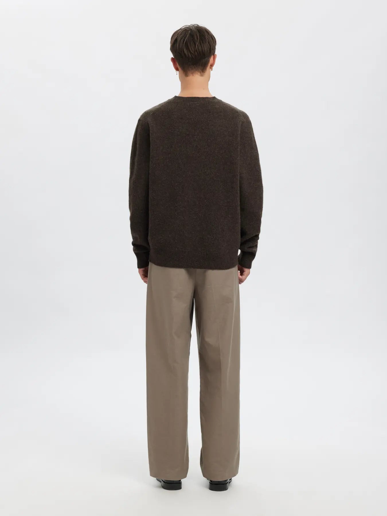 Ragi Long-sleeve Knit Wool Crewneck - Black Coffee