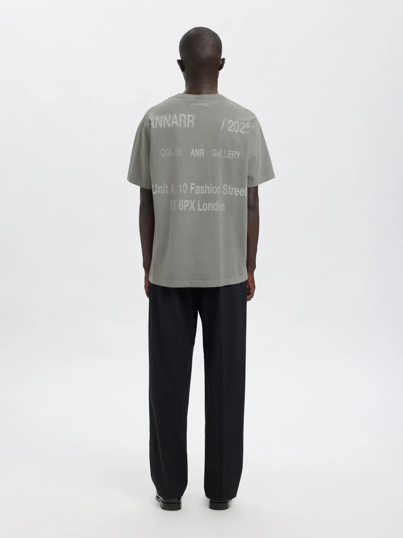 Ro Location Short-sleeve O-Neck Tee - Sharkskin London