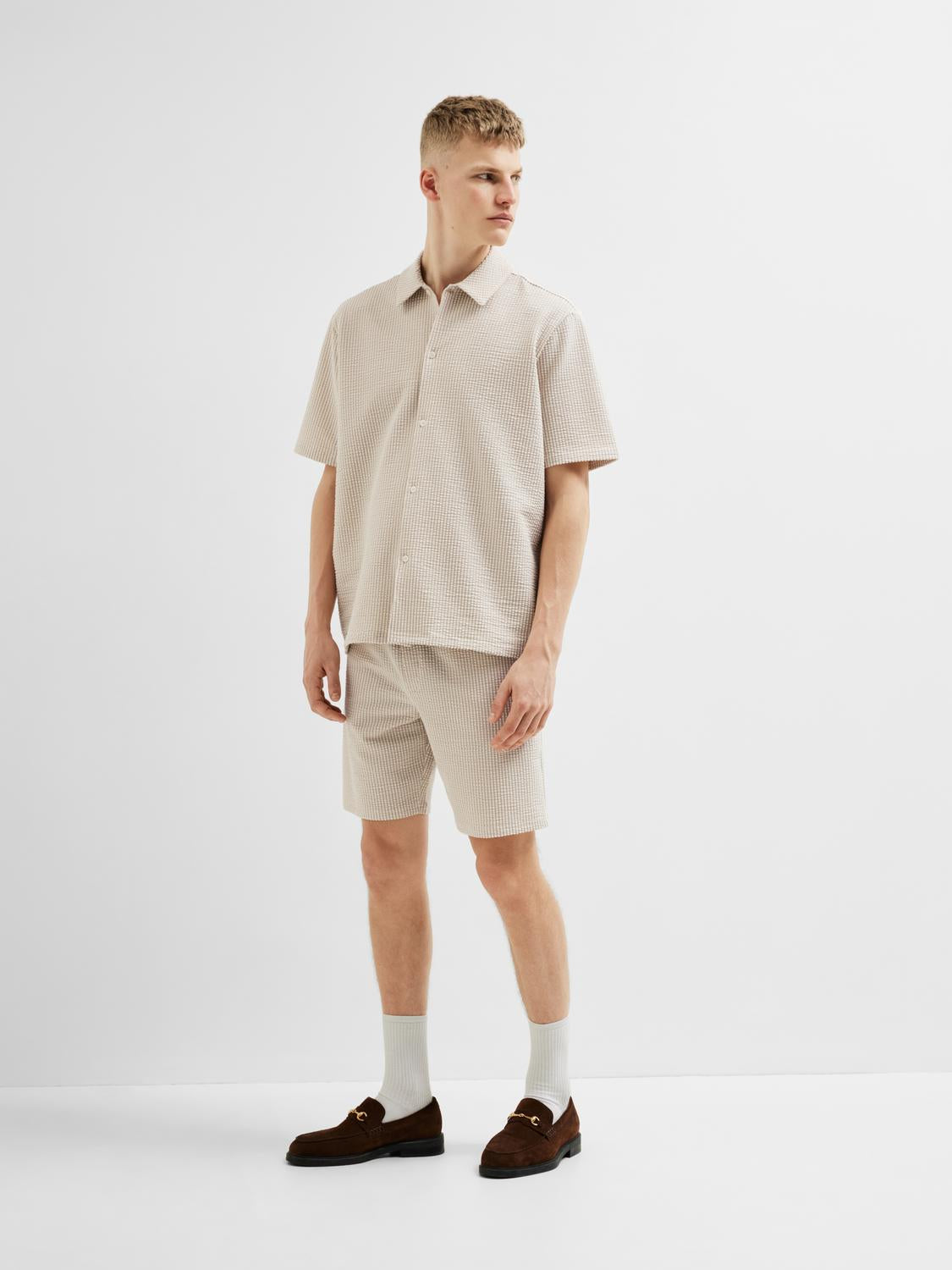 Regular Ben Seersucker Jersey Shorts - Desert Taupe Blanc De Blanc