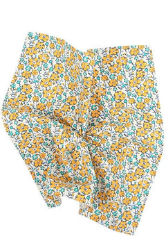 Hankie Fashion - Withe with summer flowers
