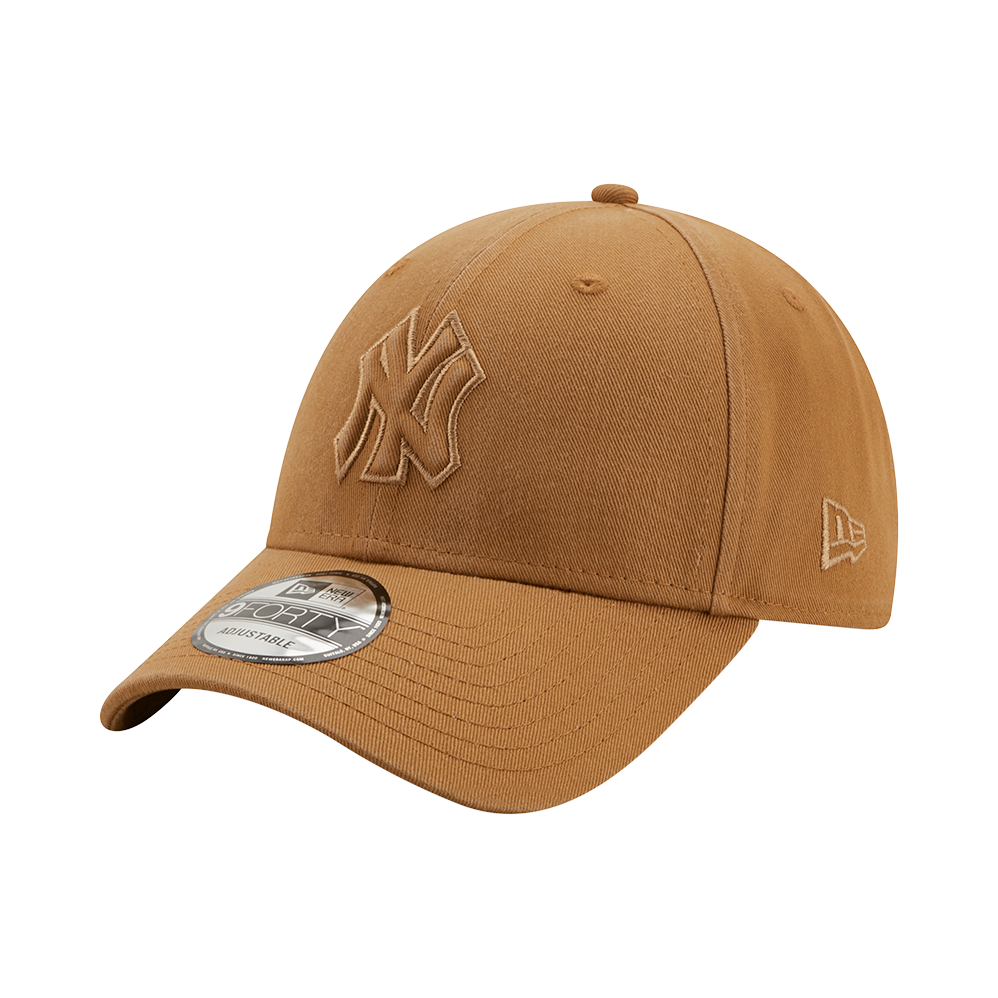 Raised Logo 9Forty - New York Yankees Khaki/Khaki