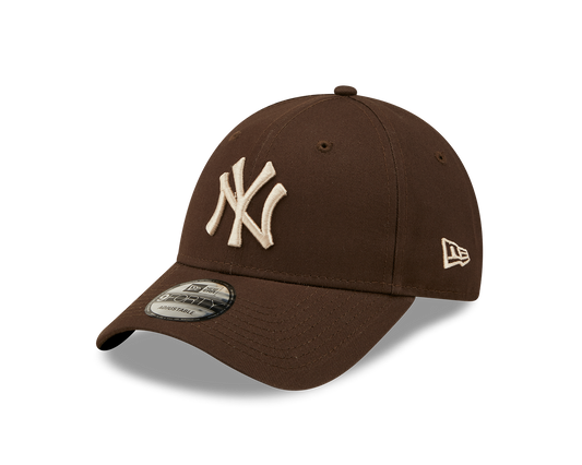 League Essential 9Forty - New York Yankees Brown Suede/Stone