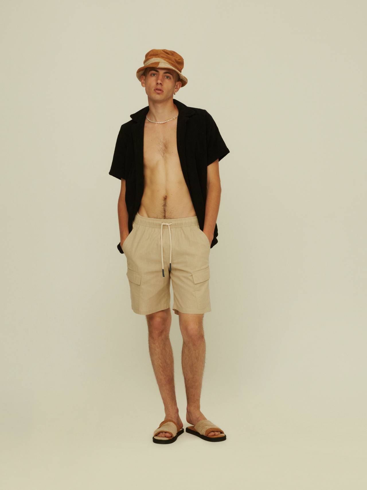 Cargo Linen Shorts - Beige