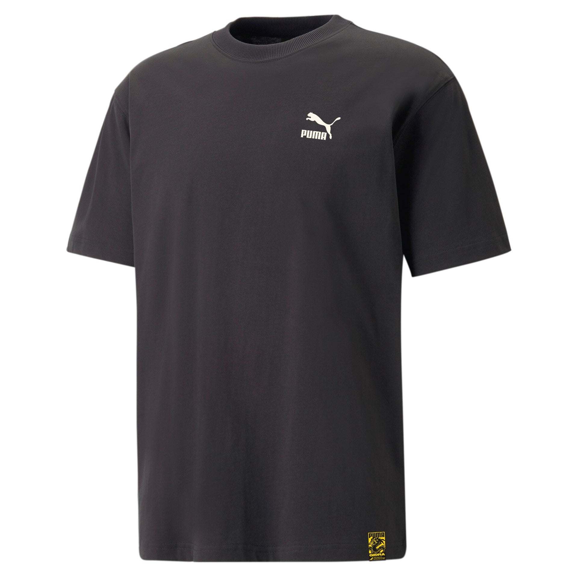 svart t-shirt från puma med bra passform, framifrån